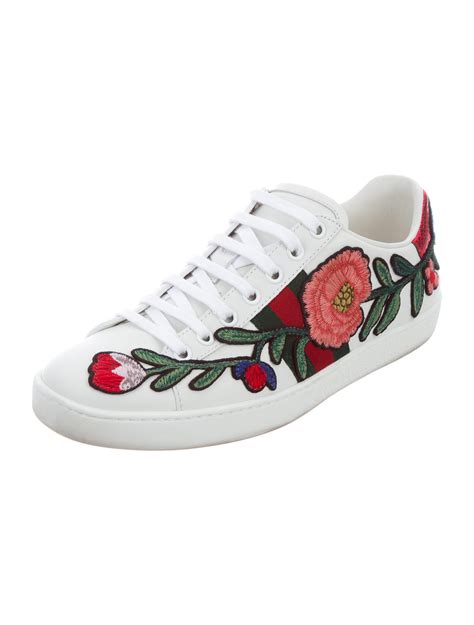 floral sneakers gucci.